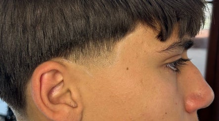 Close-up of a sleek fade haircut at JSbarber, Rio De Mouro, Lisboa, PT.