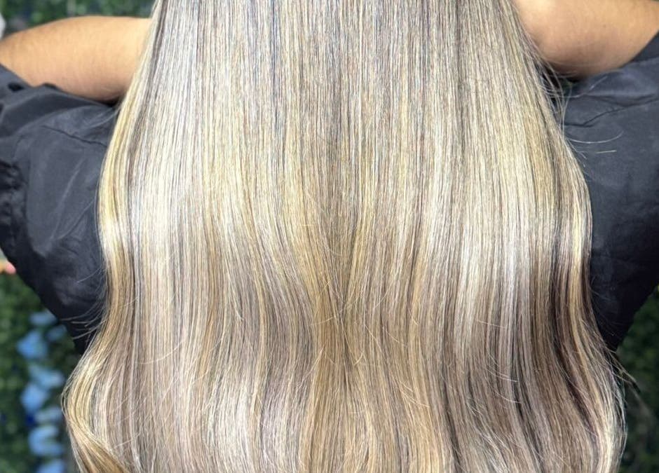 Blonde hair styled elegantly at DJ Sala de Belleza, Ciudad Tula, Tamaulipas, MX. Perfect salon finish.