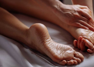 Relaxing foot massage at Easy Garden Relaxation in Columbus, Ohio, US, offering soothing wellness treatments.