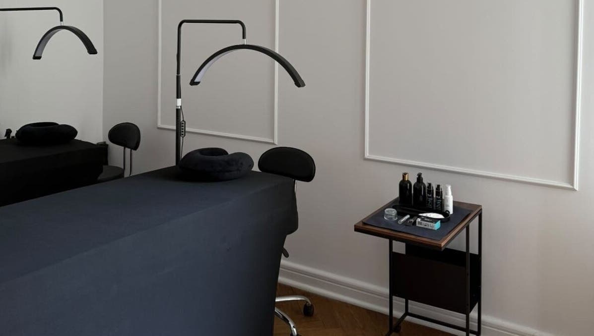 Eleganckie wnętrze 7Heaven Lashes and Brows, Warszawa, Województwo Mazowieckie, PL, z nowoczesnym wyposażeniem.