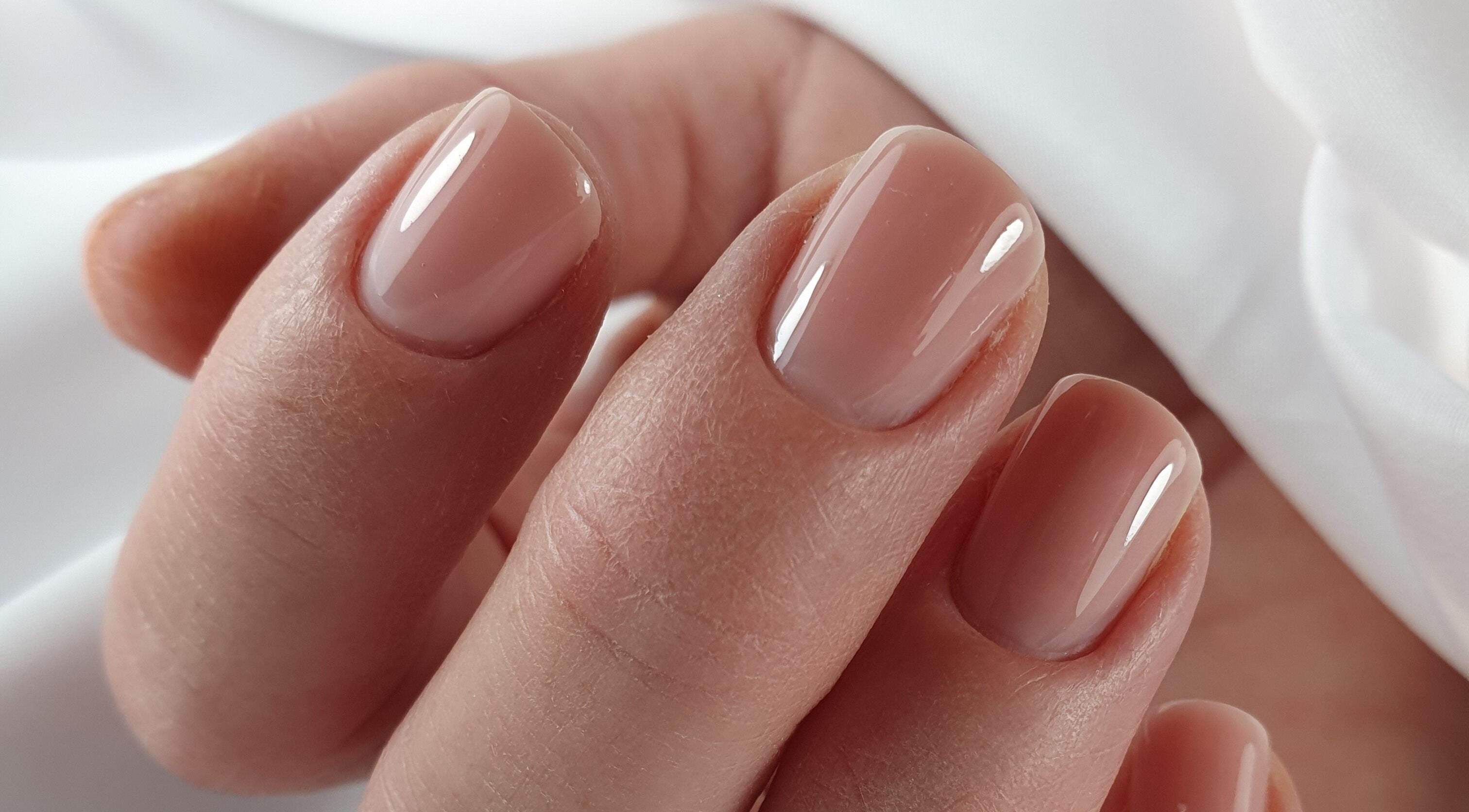 Manucure élégante chez LES ONGLES DE SOPHIE à Meaux, Île-de-France, FR.