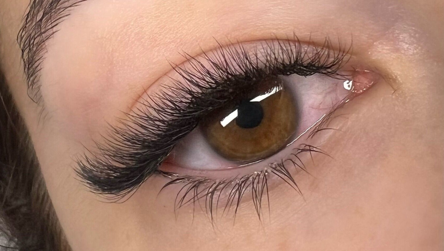 Extension de cils à Miss Sk, Bezons, Île-de-France, FR, pour un regard captivant.