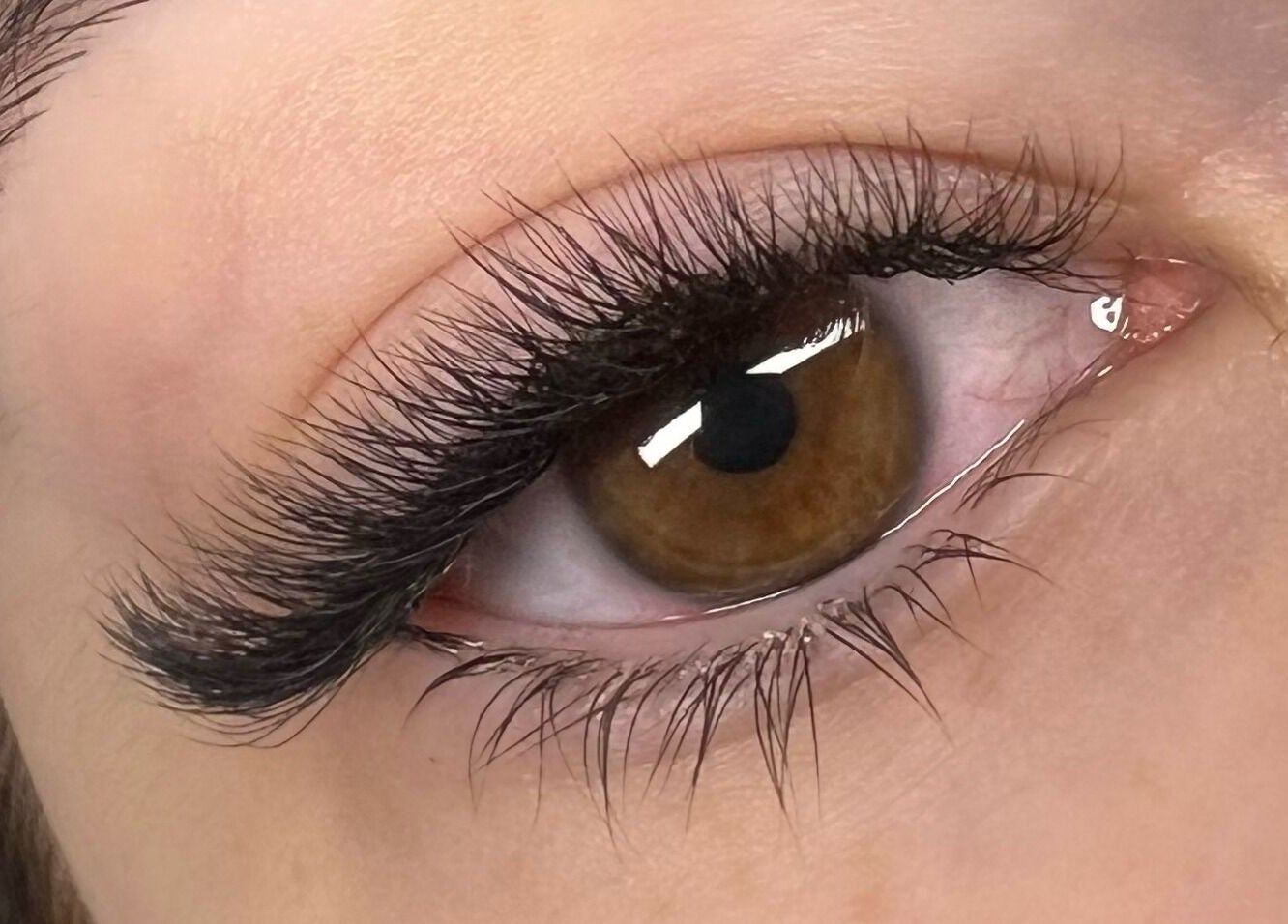 Extension de cils à Miss Sk, Bezons, Île-de-France, FR, pour un regard captivant.