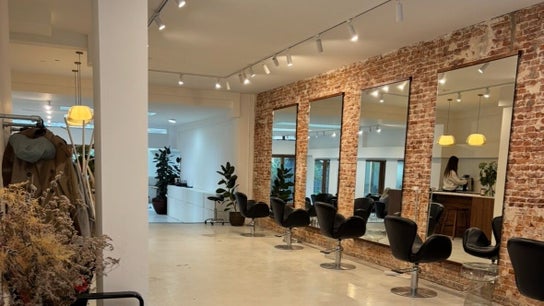 Pascale Marie Hair