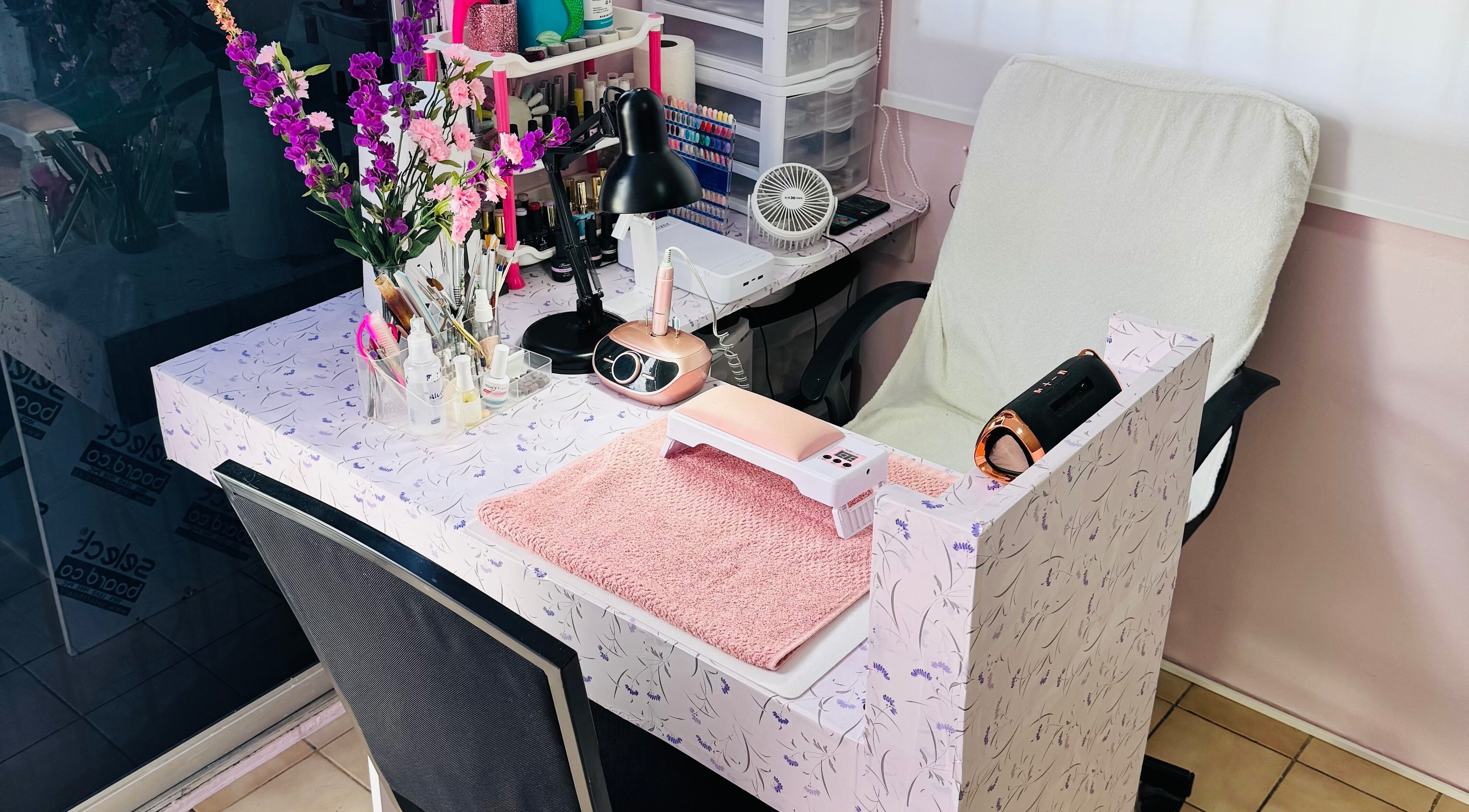 Chic nail station at Elegant Touch By Lia's Nails, Willemstad, Curaçao, CW, offering an elegant beauty experience.