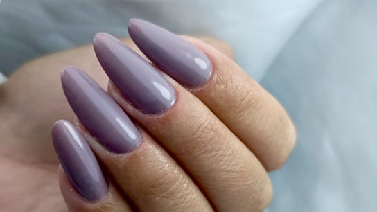 Unhas Brilhantes _ Daniela Morim