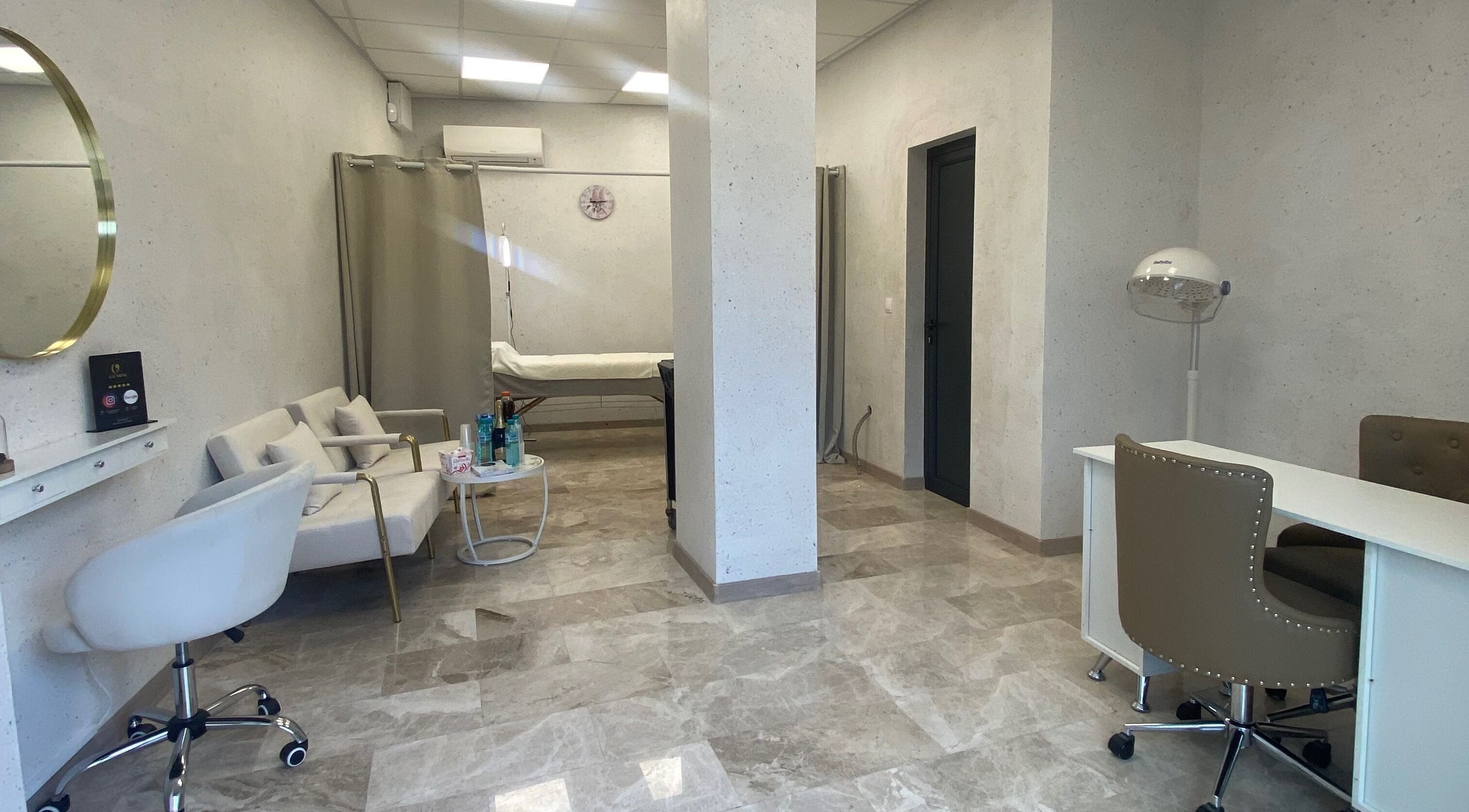 Интериор на Gemini Пловдив, уютно подреден салон. Адрес: Пловдив, Plovdiv, BG.