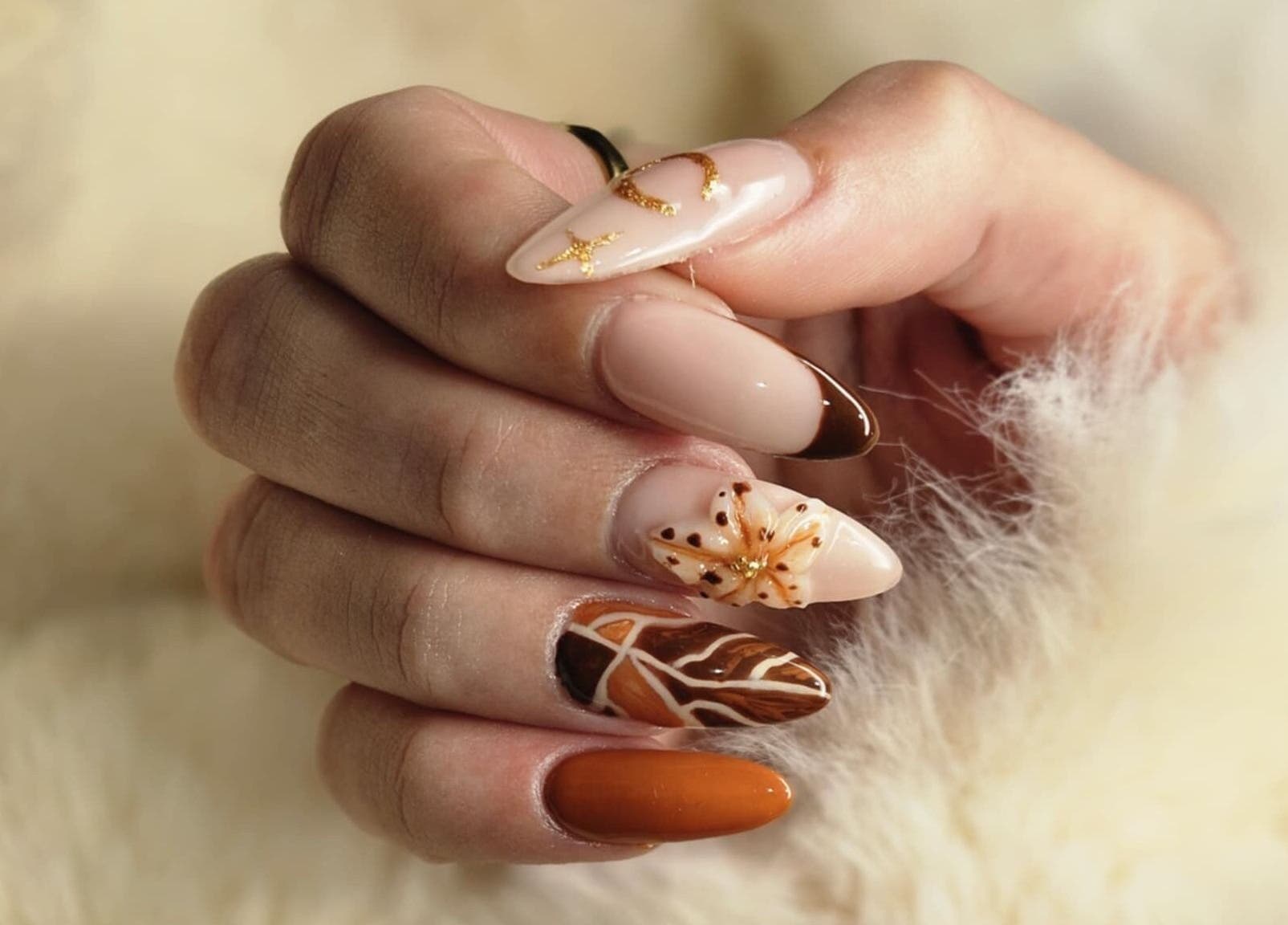 Design ongles avec motifs chez Studio W Nails, Saint-vallier, Auvergne-rhône-alpes, FR.