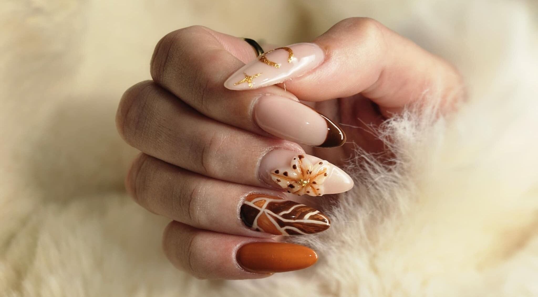 Design ongles avec motifs chez Studio W Nails, Saint-vallier, Auvergne-rhône-alpes, FR.