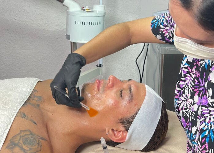 Facial treatment at Velvet Skin in La Libertad, La Libertad, SV showcasing expert skincare.