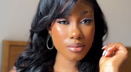 Elegant woman with flawless makeup at Elsie Beautié, Birmingham, England, GB.