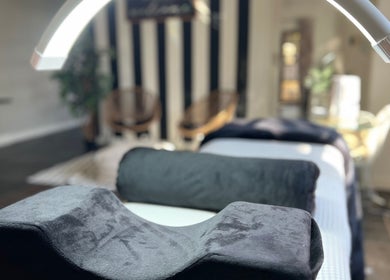 Cozy treatment room at Bella Tu Beauty Styling in Pretoria, Gauteng, ZA with modern decor and plush seating.
