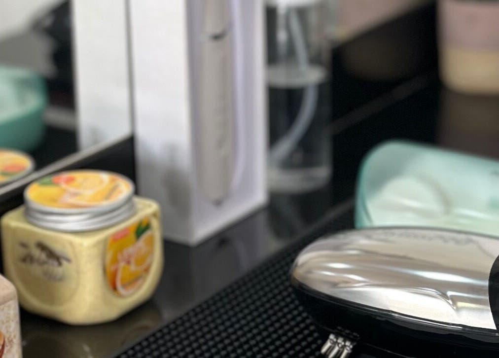 Barber Master grooming products displayed on a counter in Santa Cruz De La Sierra, Departamento De Santa Cruz, BO.