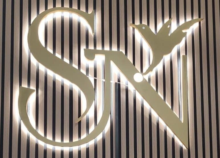 Emblema iluminado de Shanakay Nails en San Sebastián De Los Reyes, Comunidad De Madrid, ES.