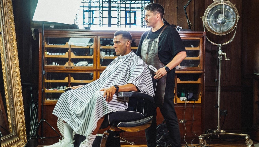 The London Barber image 1