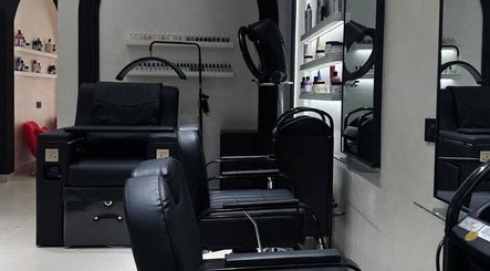 Elegant interior of Velvet Rose Women Salon in Dubai, Dubai, AE showcasing luxury salon chairs and products.