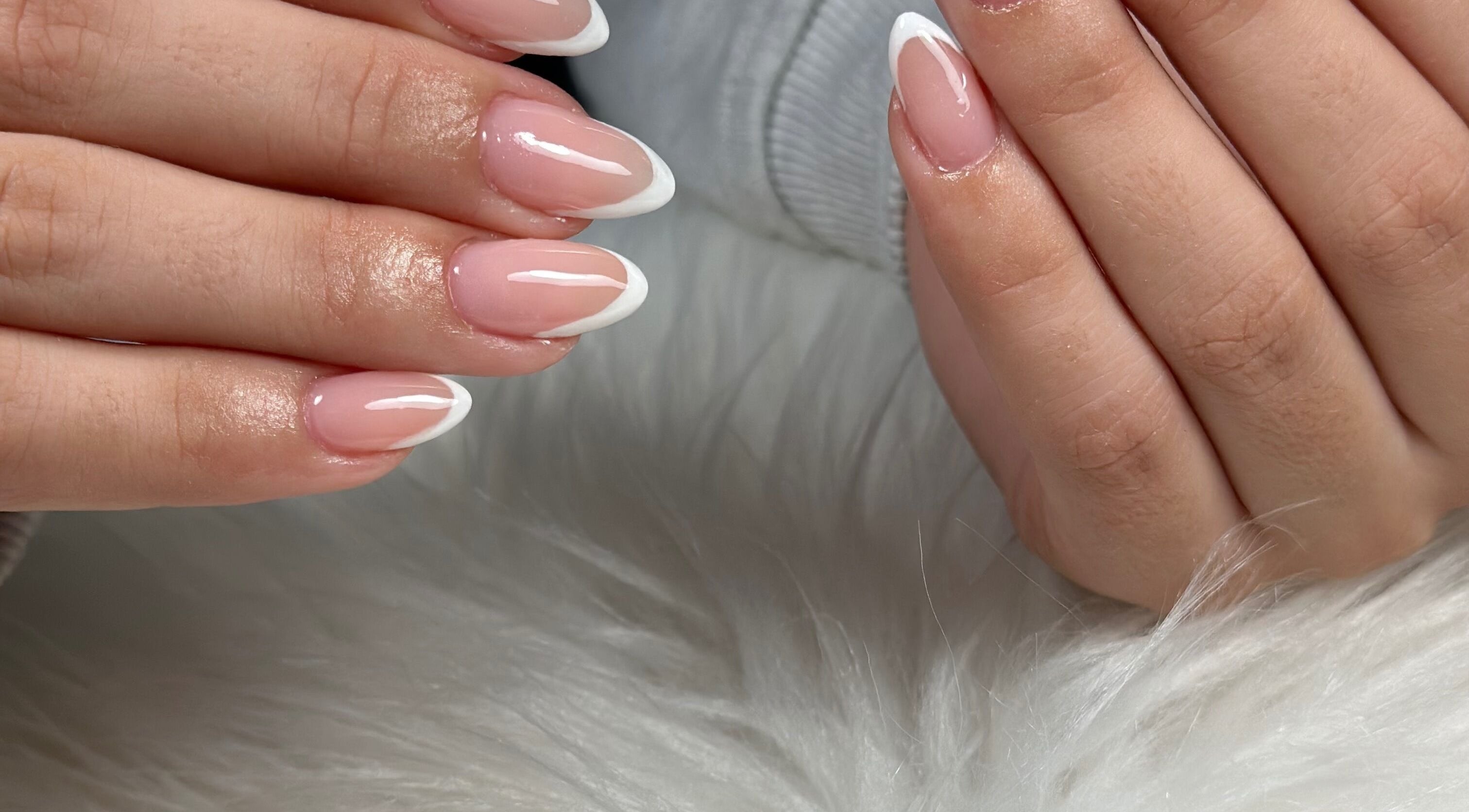 Elegant French manicure at Sofia Carvalho Estética, Paços De Ferreira, Porto, PT. Perfect for style and care.