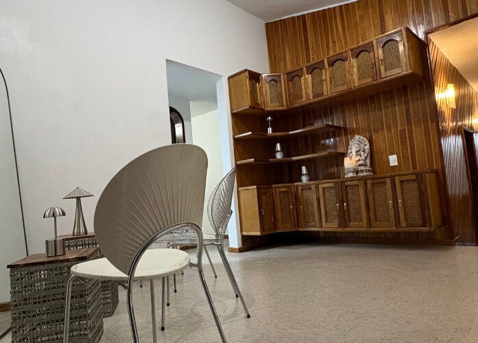 Área de espera acogedora en Ola Beauty & Spa, Pachuca De Soto, Hidalgo, MX. Relájate antes de tu tratamiento.