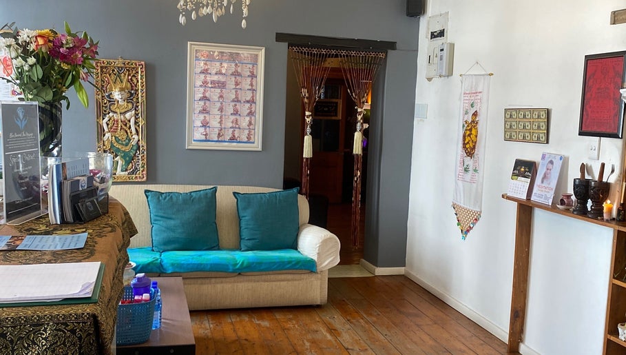 Inviting lounge at Blue Diamond Thai Massage in Cape Town, Western Cape, ZA with elegant decor and comfortable seating.