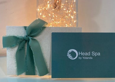 Tarjeta Head Spa en Peluqueria Yolanda, Cartagena, Región De Murcia, ES, destacada con lazo elegante.