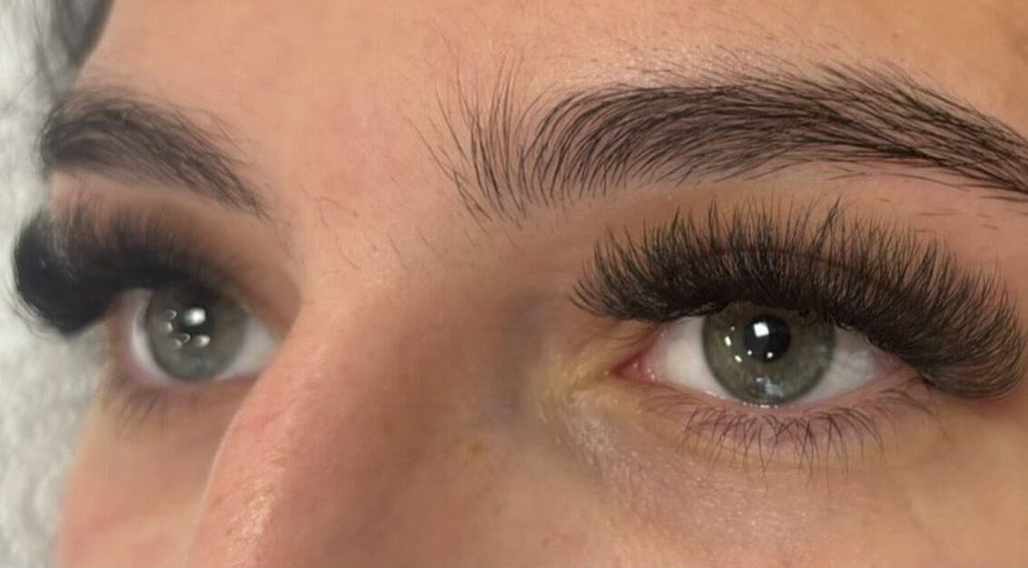 Close-up of stunning eyelash extensions at Pearlfect Beauty, Widley, England, GB.