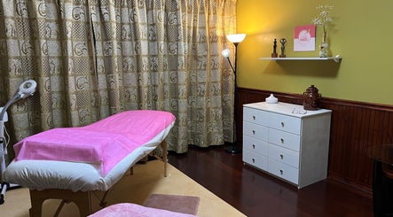 Relaxte behandelkamer bij Marilyn's Beauty and Wax Salon, Paramaribo, Paramaribo, SR.