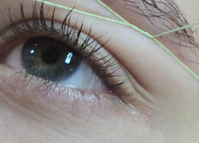 Depilación con hilo en Almalibre Beauty Atelier, Majadahonda, Comunidad De Madrid, ES.