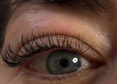 Close-up of expertly styled lashes at Beauty Bliss, Hartlebury, England, GB.
