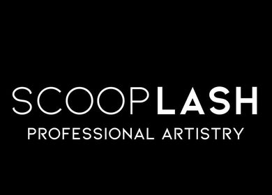 SCOOP LASH CPH logo på sort baggrund i København, Denmark, DK.