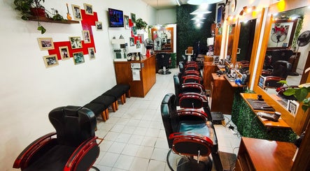 Interior de Pelizzari Barbershop - Parque Patricios en Buenos Aires, Ciudad Autónoma De Buenos Aires, AR.