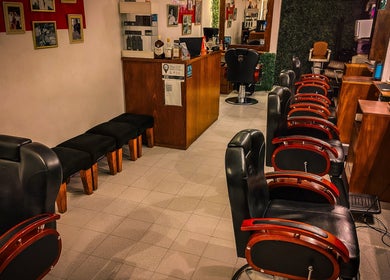 Interior de Pelizzari Barbershop - Parque Patricios en Buenos Aires, elegante ergonomía en Ciudad Autónoma De Buenos Aires, AR.
