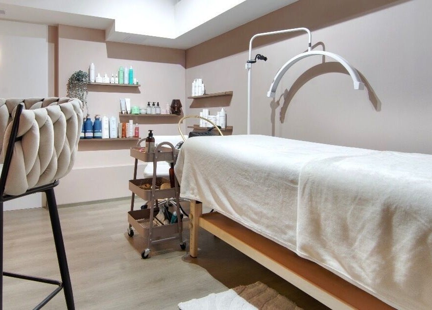 Luxusní místnost Headspaellie v Hradci Králové, Královéhradecký Kraj, CZ, s moderním vybavením.