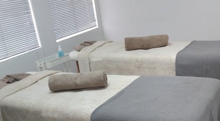 Relaxing treatment room at Clarify Wellness Spa, Johannesburg, Gauteng, ZA for ultimate relaxation.