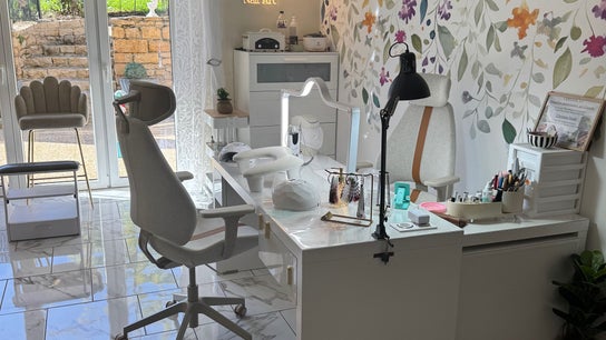 Au Bonheur Des Mains