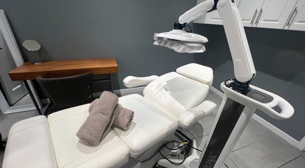 Elegant treatment room at YOSHIDA BEAUTY CLINIC【Broadway Location】, Vancouver, British Columbia, CA.