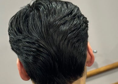 Corte masculino elegante no Cult Barber Malahide, Malahide, County Dublin, IE.