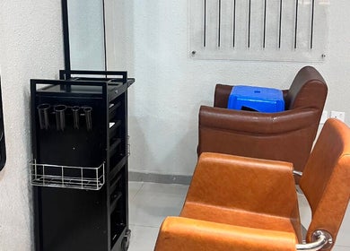 Salon chairs and styling station at صالون لمسة الماسة حي الخليج |Diumond touch, الرياض, منطقة الرياض, SA.