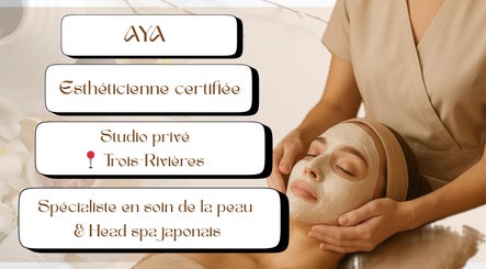 Relaxing facial treatment at Aya Glow Studio, Trois-Rivières, Québec, CA. Certified esthetician offers personalized care.