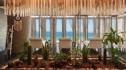 Tranquil indoor garden at Naturelife Spa Premium with stunning sea view in Dubai, Dubai, AE.
