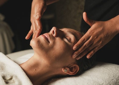 Relaxing facial massage at Naturelife Spa Al Mairid in Ras Al Khaimah, Dubai, AE. Calm, rejuvenating experience.