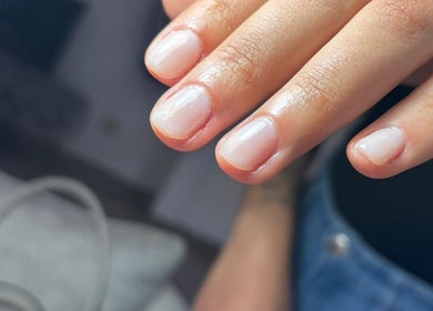 Elegant manicured nails at Aesthetics_by_marta_, Bragança, Bragança, PT, showcasing perfect nail art.