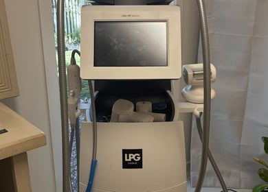 LPG endermologie machine at MedShape, Peregian Springs, Queensland, AU for advanced beauty treatments.