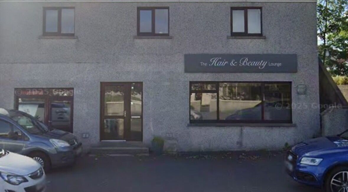 Exterior view of Èlan by Ruby, a beauty lounge in Stornoway, Scotland, GB.