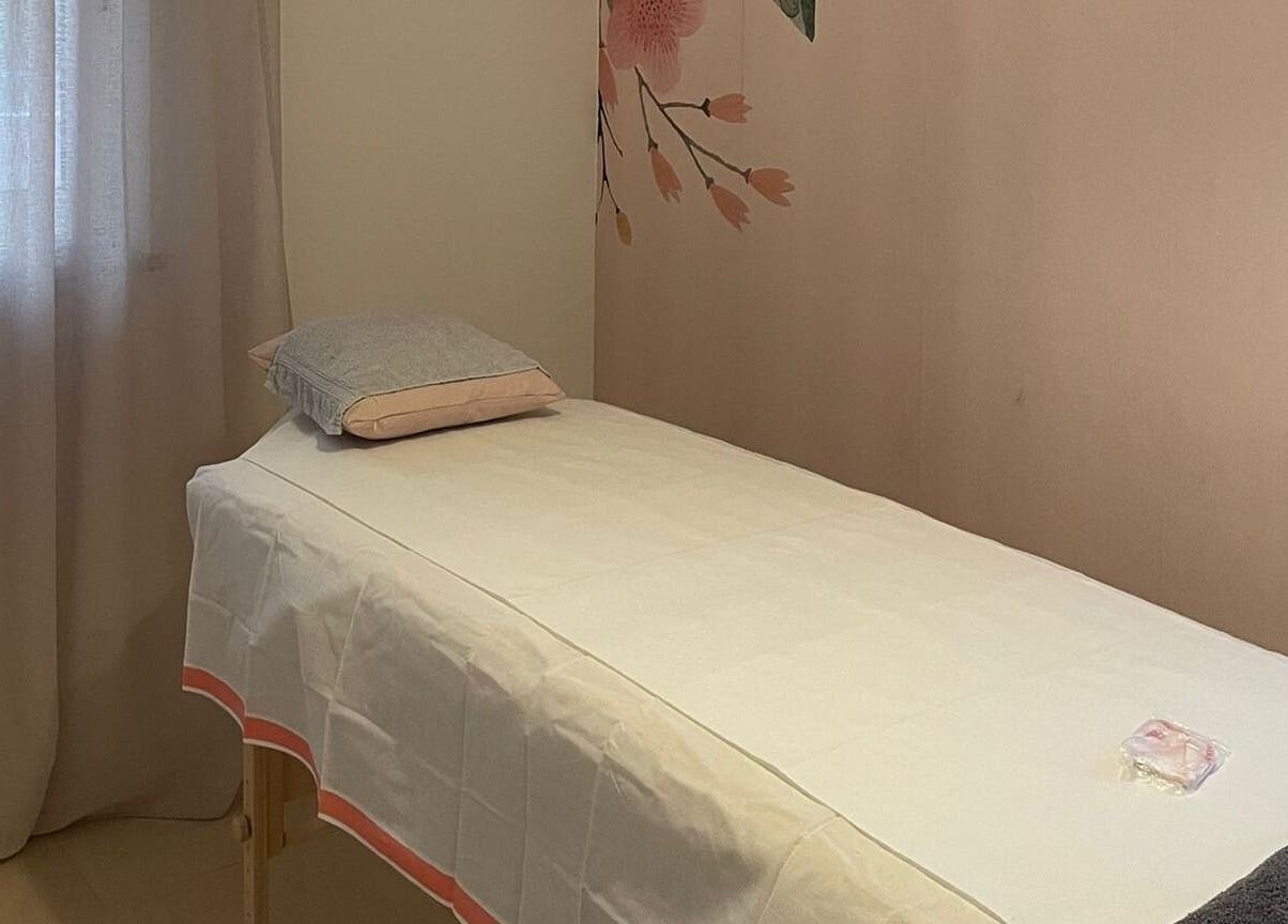 Prostor za masažu u Ponte Porton d.o.o., Novigrad, Istarska, HR, s opuštajućim dekorom.