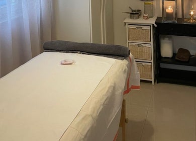 Prostor za masažu u Ponte Porton d.o.o., Novigrad, Istarska, HR s opuštajućim dekorom.