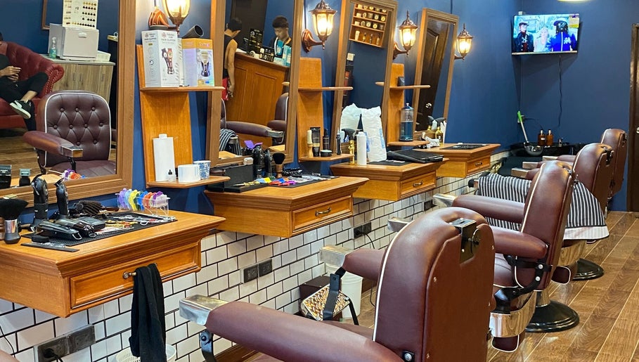 Blvckshears Home Service Barber in Marikina, Metro Manila, PH, featuring stylish leather chairs and grooming tools.