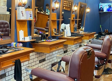 Blvckshears Home Service Barber in Marikina, Metro Manila, PH, featuring stylish leather chairs and grooming tools.