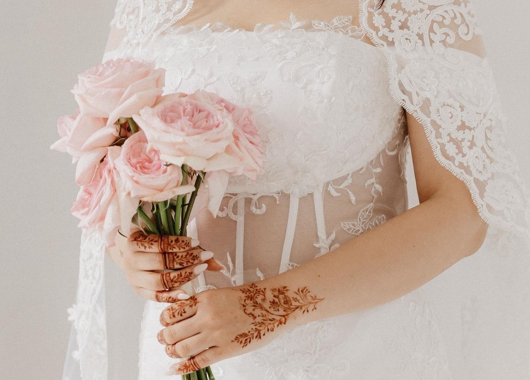 Beautiful bridal henna and bouquet at Glow up, Cape Town, Western Cape, ZA.