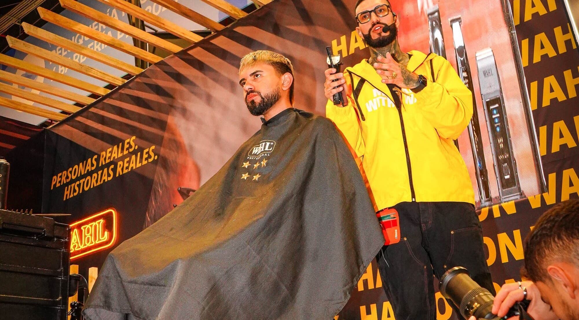 Demostración de corte en CAPITAL CHAPINERO, Bogotá, Cundinamarca, CO, destacando técnicas modernas.