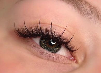 Close-up of expertly applied eyelashes at Premier Beauty Clinic, Tallinn, Kesklinn, EE.